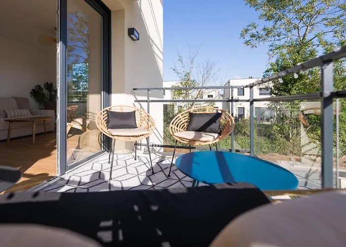 Cosy, Lumineux, Proche Du Centre-ville , Sombrero - Sils Apartament *